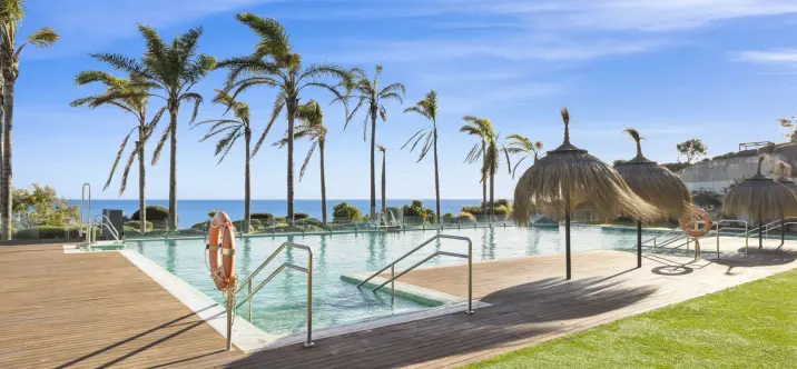 Sale of middle floor apartment in Mijas Costa 0