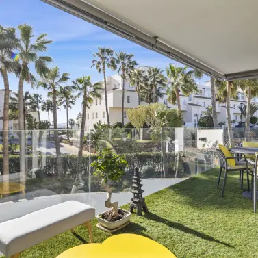 Sale of middle floor apartment in Mijas Costa