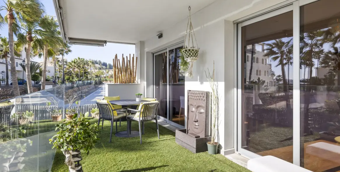 Sale of middle floor apartment in Mijas Costa 3