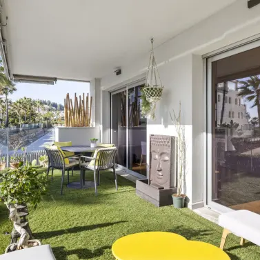 Sale of middle floor apartment in Mijas Costa