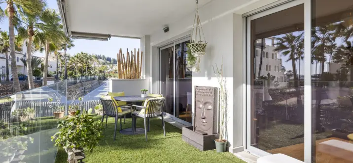 Sale of middle floor apartment in Mijas Costa 2