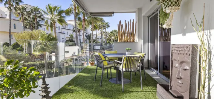 Sale of middle floor apartment in Mijas Costa 3