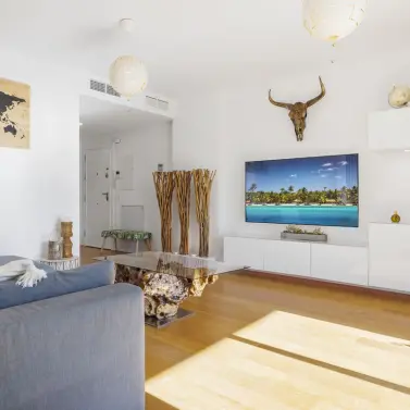 Sale of middle floor apartment in Mijas Costa