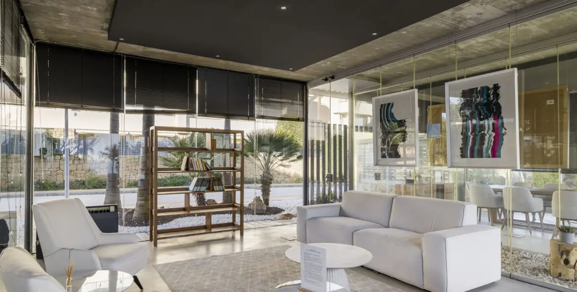 Sale of middle floor apartment in Mijas Costa 39