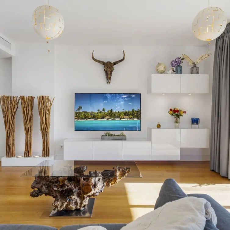 Sale of middle floor apartment in Mijas Costa