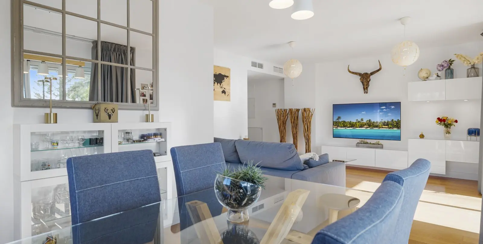 Sale of middle floor apartment in Mijas Costa 7