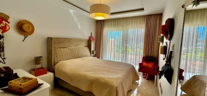 Продажа апартаментов на первом этаже в Marbella 2