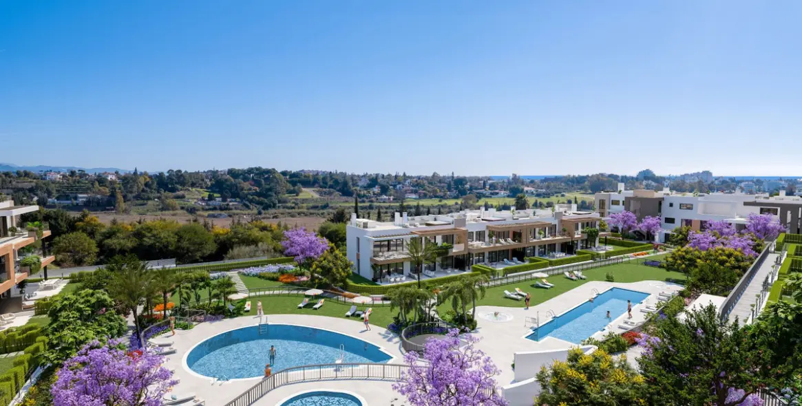 Sale of middle floor apartment in Estepona 16