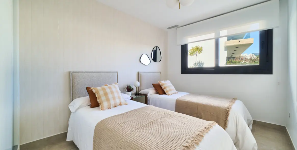 Продажа апартаментов на среднем этаже в Estepona 21