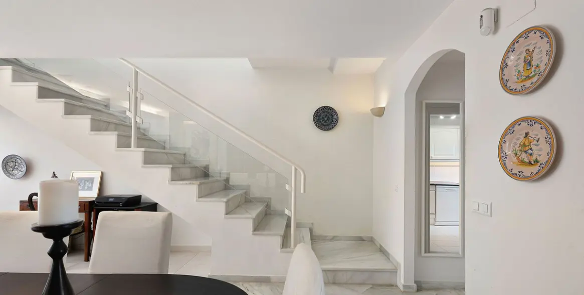 Sale of townhouse in Nueva Andalucía 5