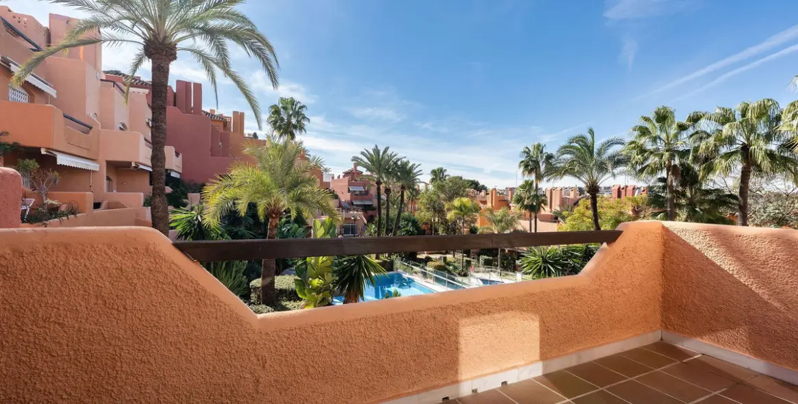 Sale of townhouse in Nueva Andalucía 17