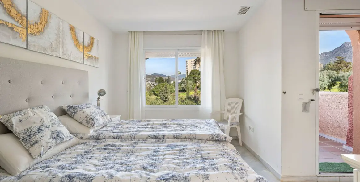 Sale of townhouse in Nueva Andalucía 19