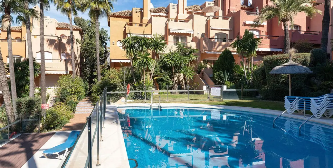 Продажа таунхауса в Nueva Andalucía 31