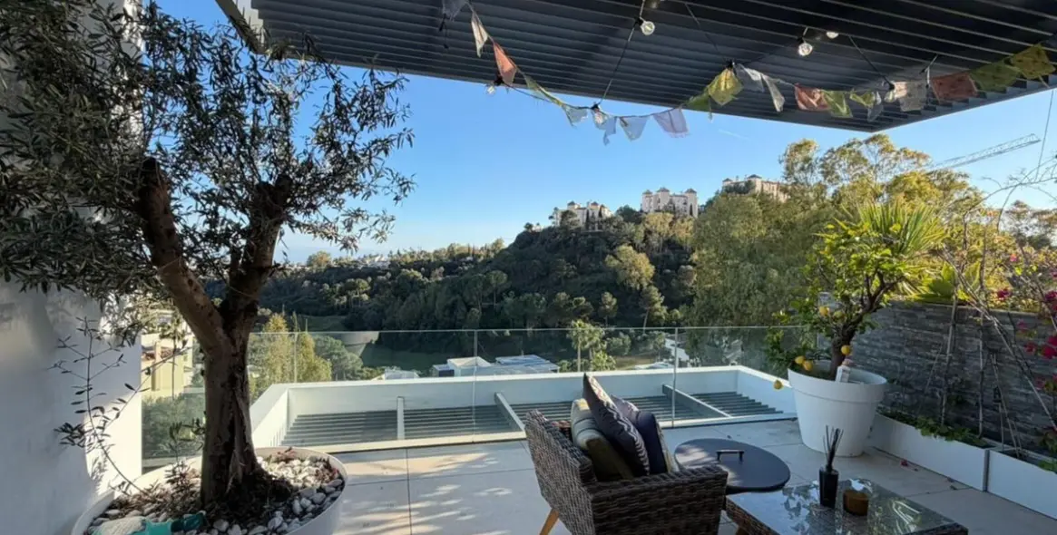 Продажа апартаментов на среднем этаже в Benahavís 10