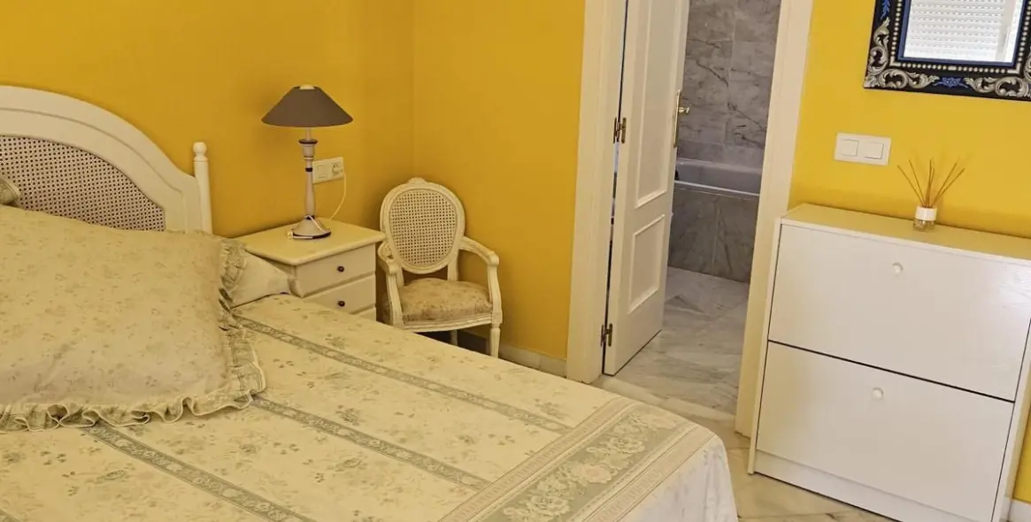 Sale of townhouse in Atalaya 23