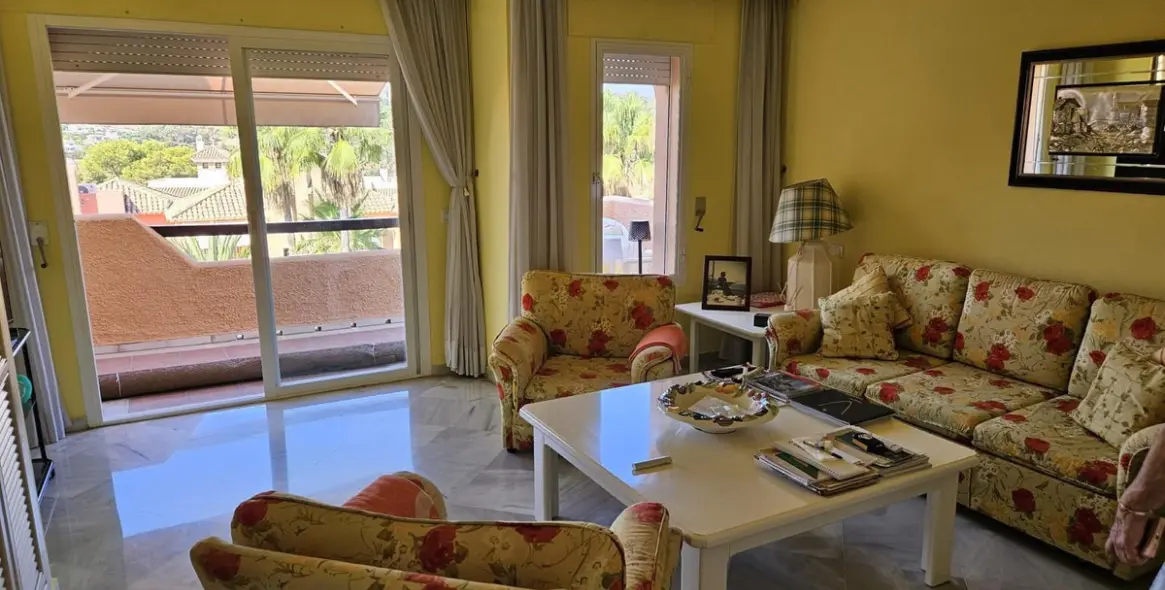 Sale of townhouse in Atalaya 26