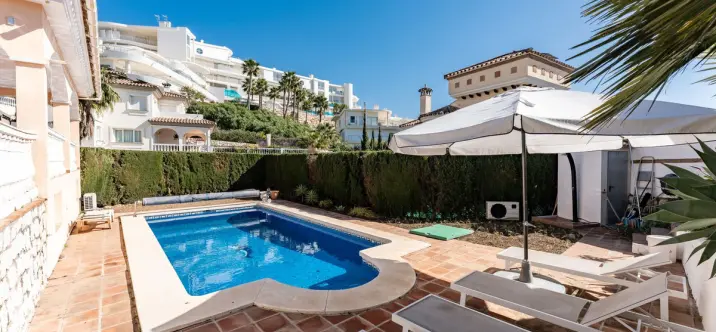 Sale of detached villa in La Capellania 4