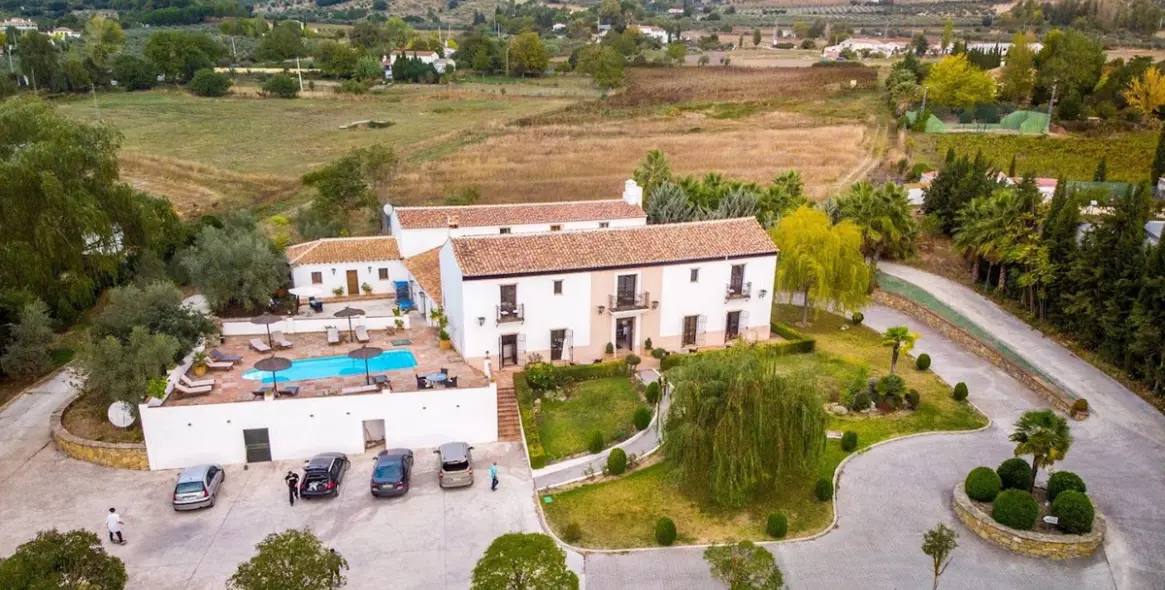 Venta de hotel en Ronda 1