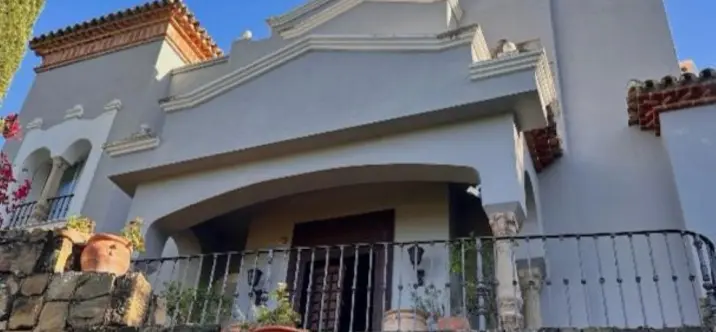 Venta de villa independiente en Benahavís 0