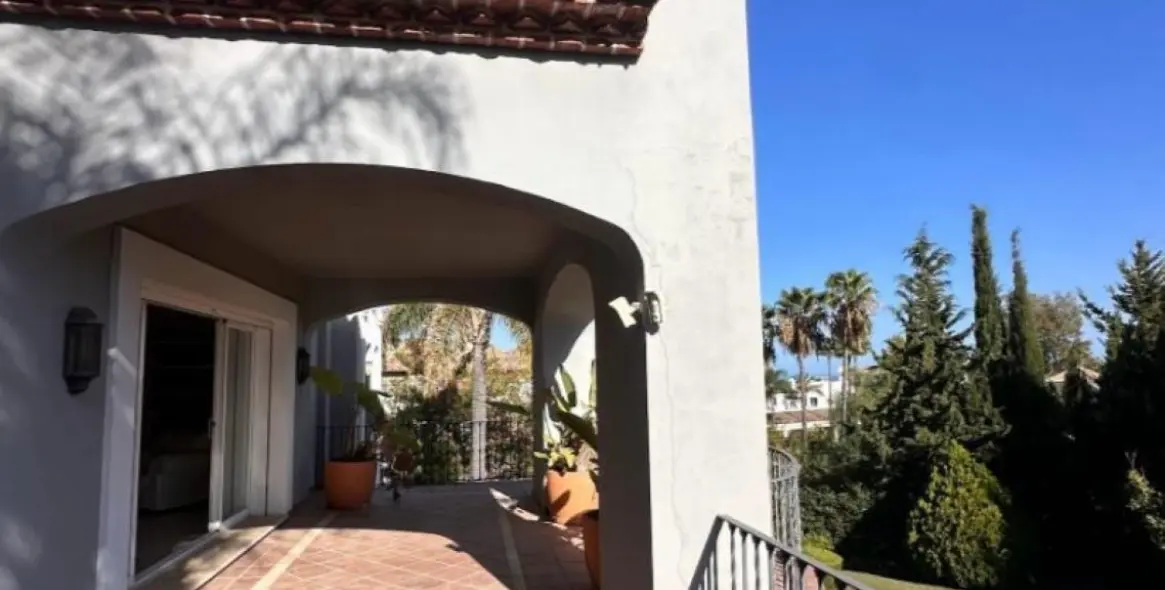 Venta de villa independiente en Benahavís 3