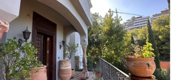Venta de villa independiente en Benahavís 3