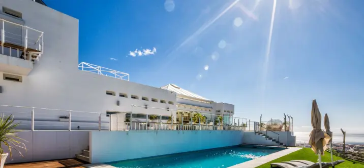 Venta de villa independiente en Estepona 0