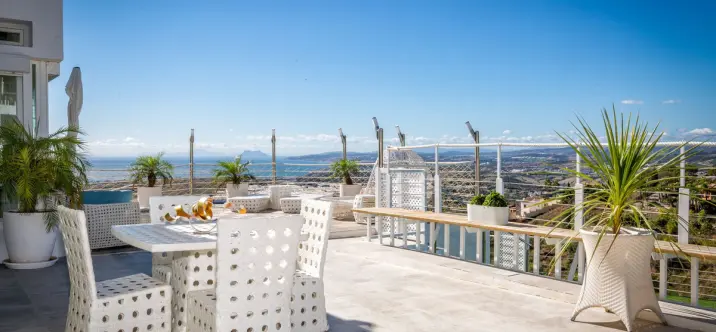 Venta de villa independiente en Estepona 2