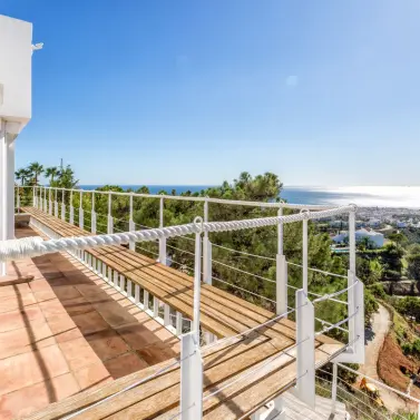 Venta de villa independiente en Estepona