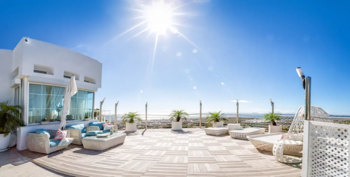 Venta de villa independiente en Estepona 18