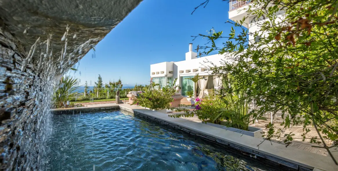 Venta de villa independiente en Estepona 19