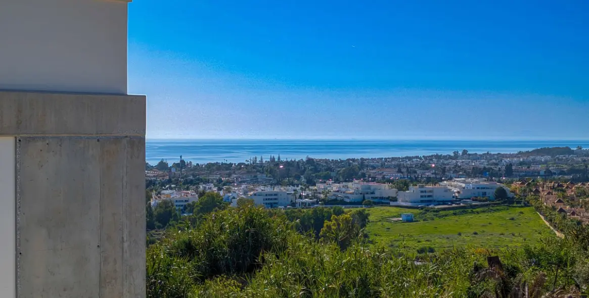 Venta de villa independiente en Nueva Andalucía 14