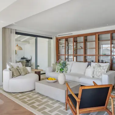 Sale of detached villa in Nueva Andalucía