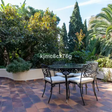 Venta de villa independiente en Calahonda