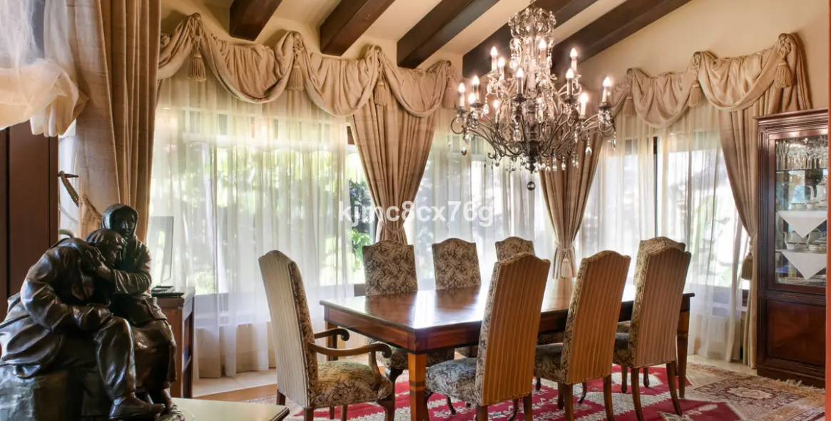 Venta de villa independiente en Calahonda 12