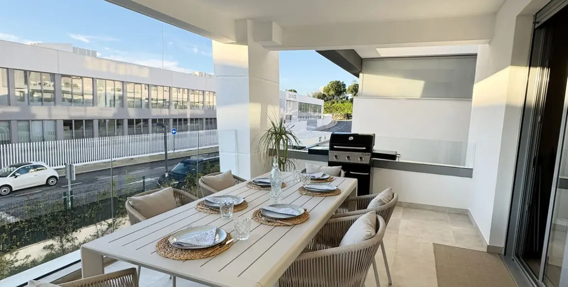 Долгосрочная аренда апартаментов на среднем этаже в Selwo 4