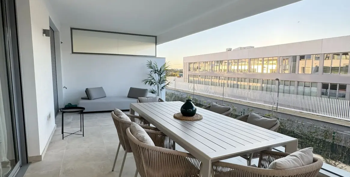 Долгосрочная аренда апартаментов на среднем этаже в Selwo 5