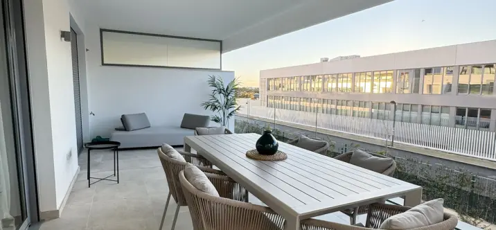 Долгосрочная аренда апартаментов на среднем этаже в Selwo 4