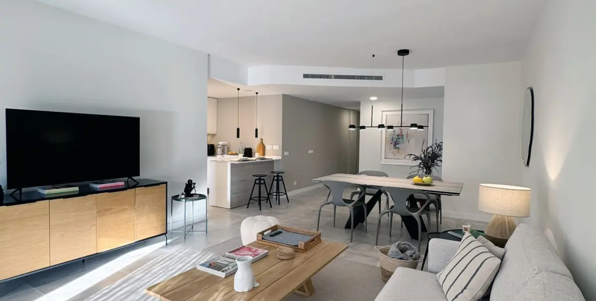 Долгосрочная аренда апартаментов на среднем этаже в Selwo 12