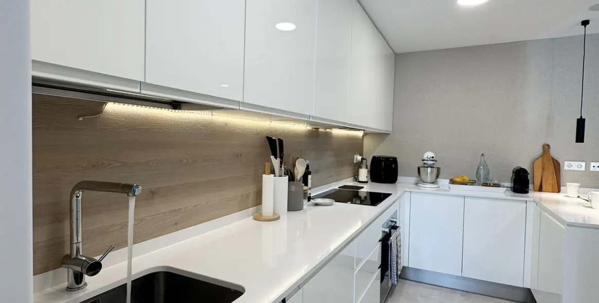 Долгосрочная аренда апартаментов на среднем этаже в Selwo 14