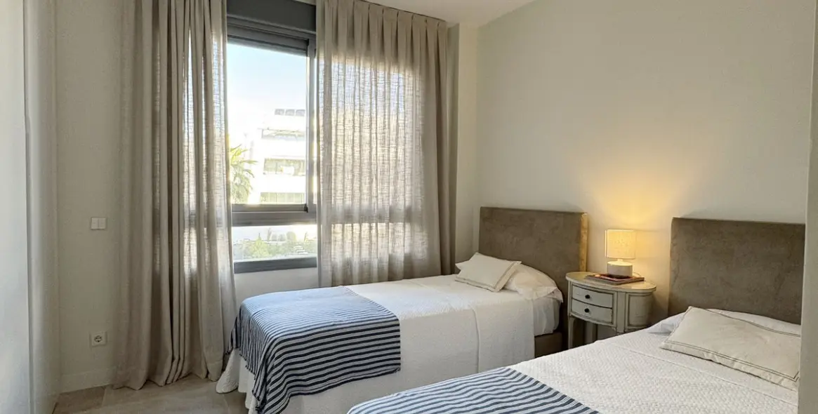 Долгосрочная аренда апартаментов на среднем этаже в Selwo 22