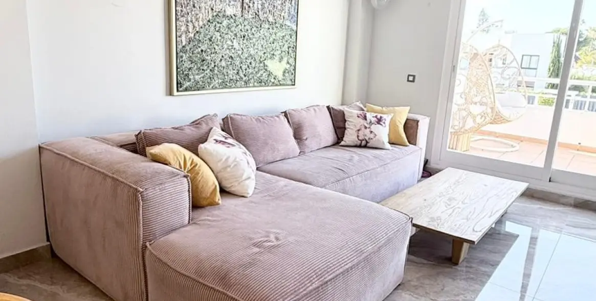 Long-term rent of penthouse duplex in Estepona 24