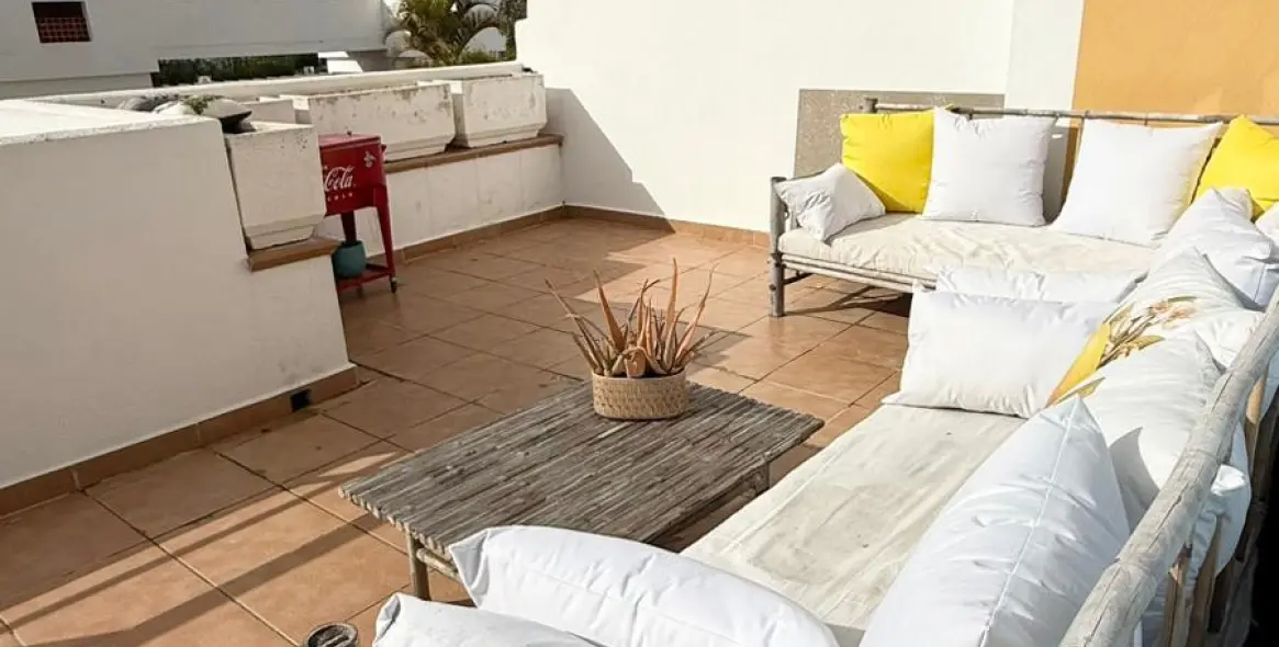 Long-term rent of penthouse duplex in Estepona 25