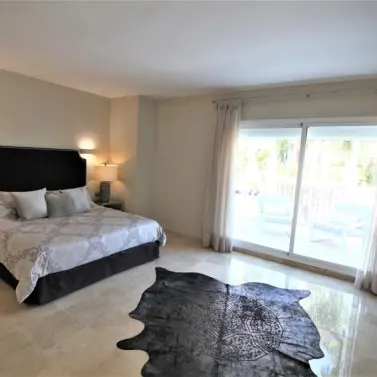 Long-term rent of detached villa in The Golden Mile