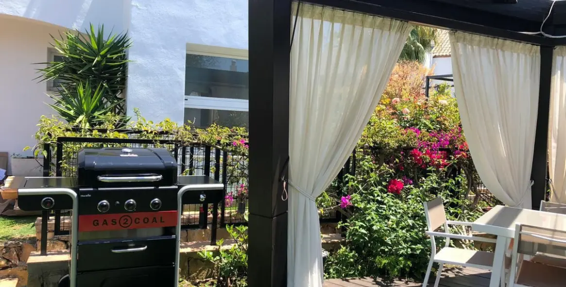 Long-term rent of detached villa in The Golden Mile 22