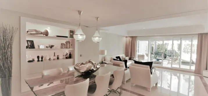 Long-term rent of detached villa in The Golden Mile 2