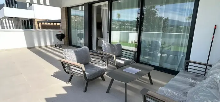 Alquiler a largo plazo de casa pareada en Estepona 4