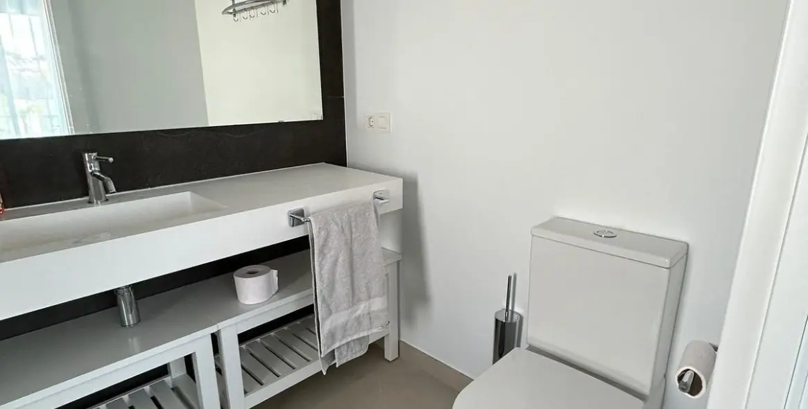 Долгосрочная аренда дома на две семьи в Estepona 20