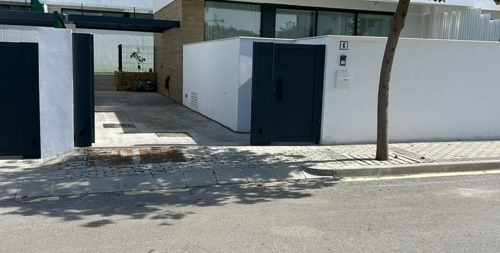 Alquiler a largo plazo de casa pareada en Estepona 1