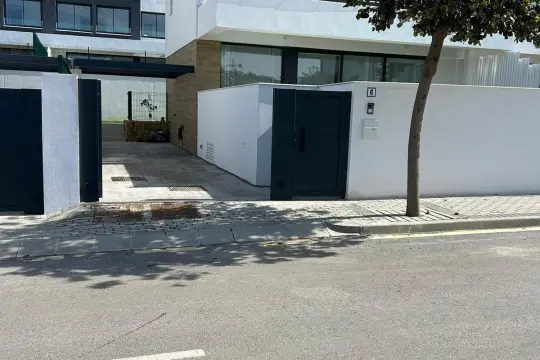 Image 1 thumb