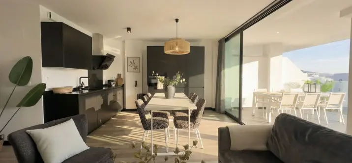 Sale of middle floor apartment in Mijas Costa 1